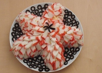 Krabju nūjiņu salāti ar olām