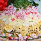Krabju nūjiņu salāti ar sēnēm