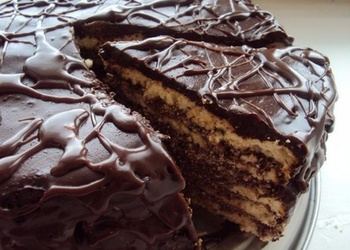 Kefīra mīklas torte „Melnais princis”