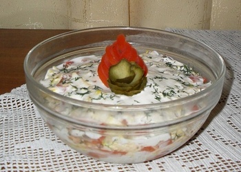Siera salāti ar vasaras garšu „Sievas prieks”