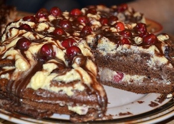 Šokolādes torte „Ķiršu skūpsts”