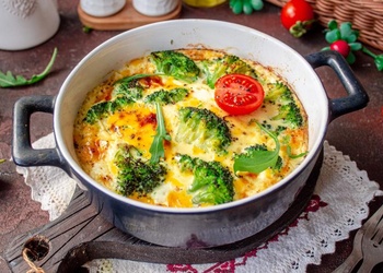 Brokastu omlete ar brokoļiem